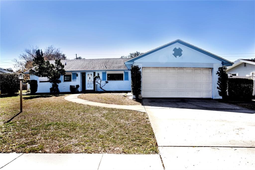 2237 GLENMOOR ROAD S