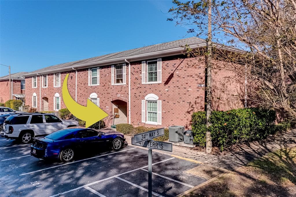 3425 41ST TERRACE S UNIT 201 ST PETERSBURG, FL 33711