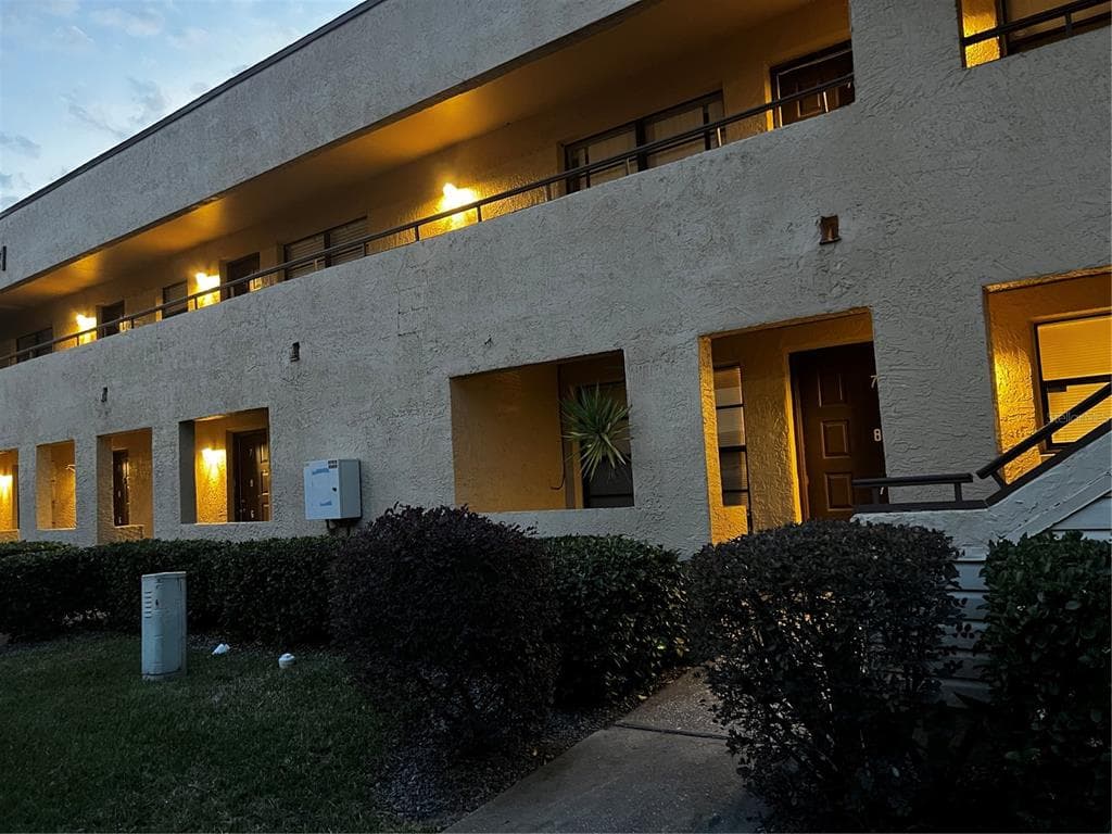 7872 NIAGARA AVENUE UNIT 7872 TAMPA, FL 33617