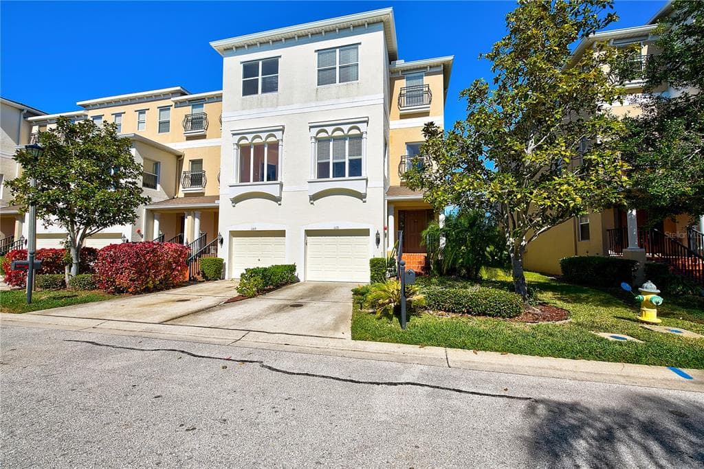 1171 VENETIAN HARBOR DRIVE NE ST PETERSBURG, FL 33702