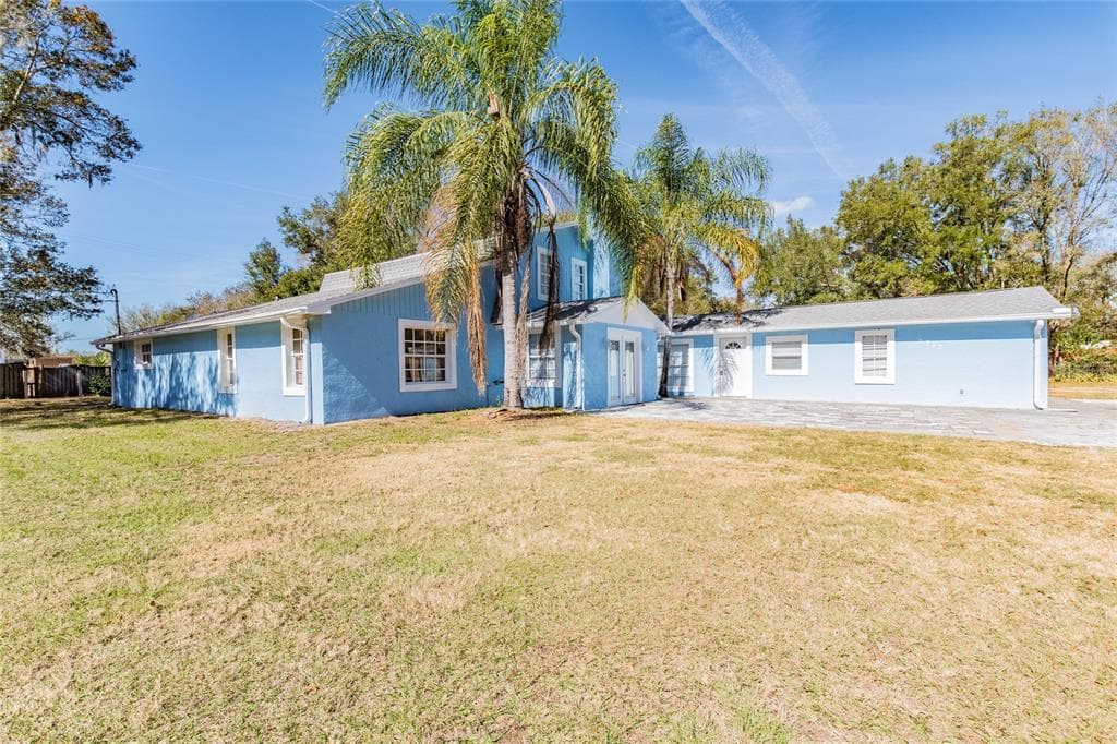 2212 LIGHTNING ROD LANE PLANT CITY, FL 33565