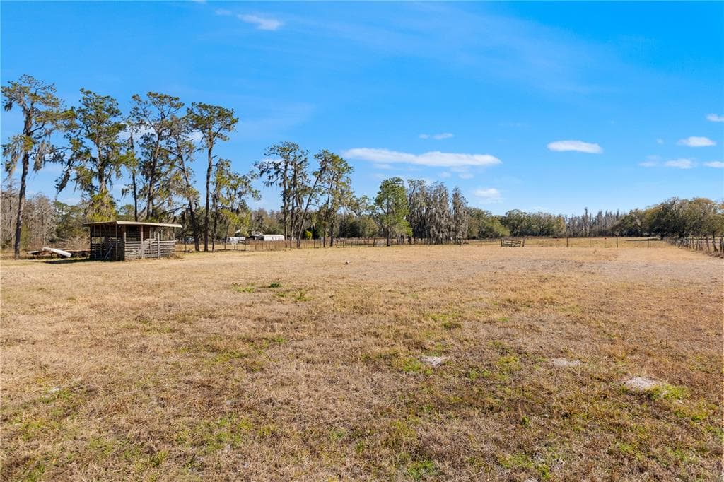 33308 CAMERTON ROAD WESLEY CHAPEL, FL 33543