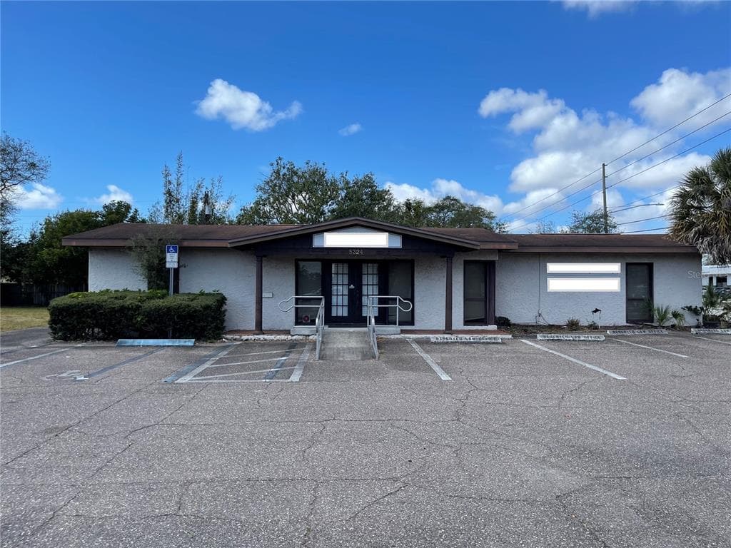 5324 DR MARTIN LUTHER KING JR STREET N ST PETERSBURG, FL 33703