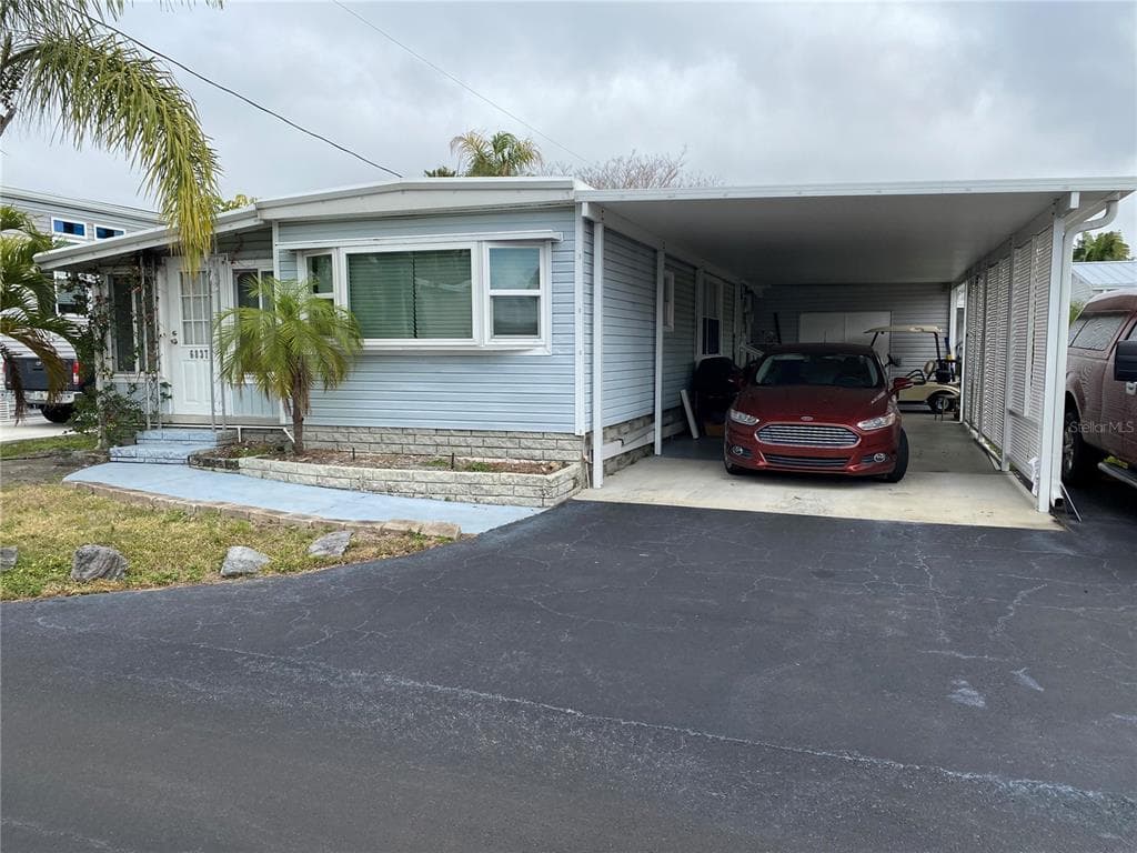 6837 AMERICANA DRIVE NE UNIT 103 ST PETERSBURG, FL 33702