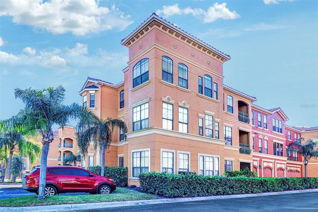 2749 VIA CIPRIANI UNIT 1030B CLEARWATER, FL 33764