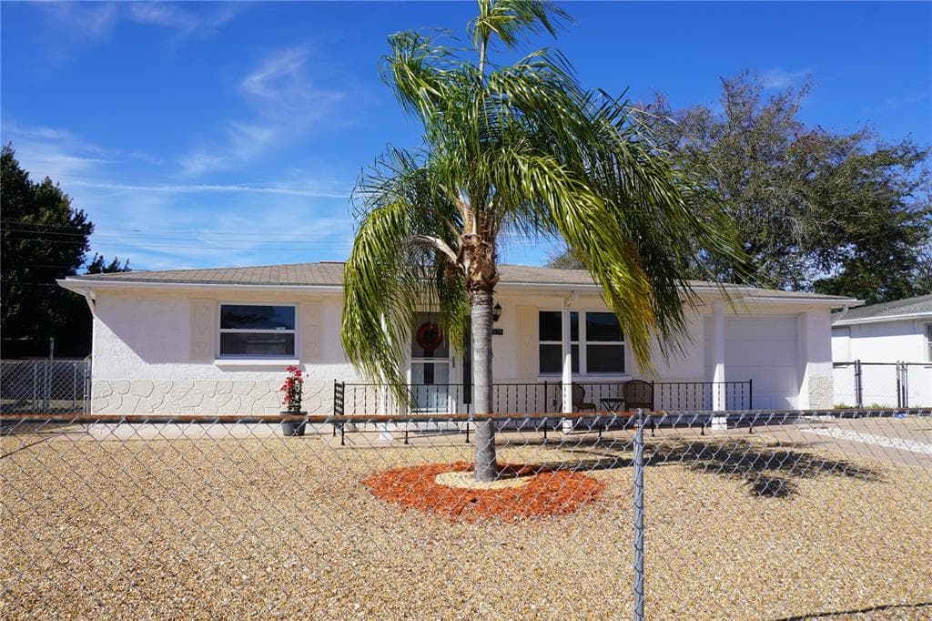 2533 LIMEWOOD DRIVE HOLIDAY, FL 34690