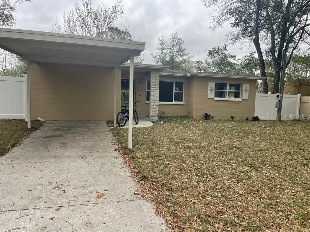 11707 FOREST HILLS DRIVE TAMPA, FL 33612