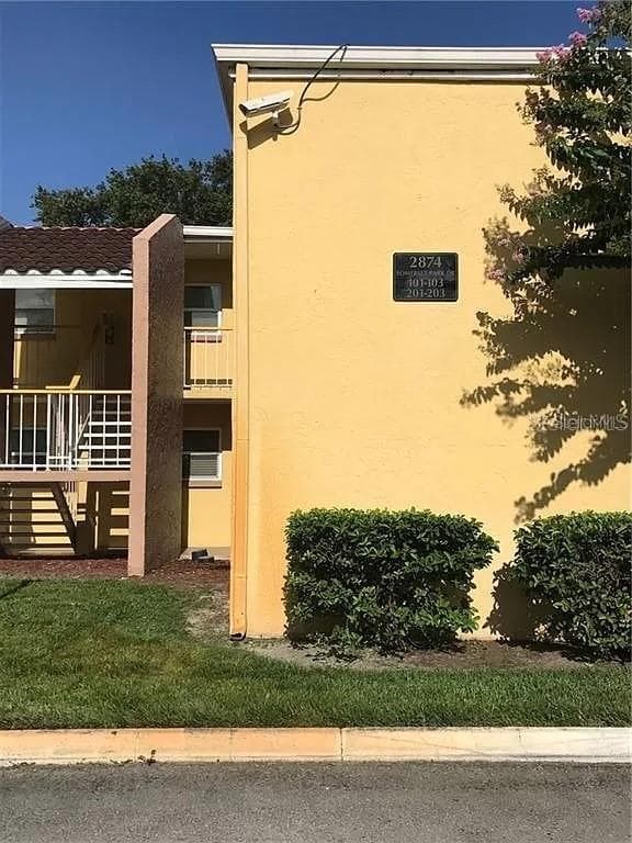 2874 SOMERSET PARK DRIVE UNIT 201 TAMPA, FL 33613