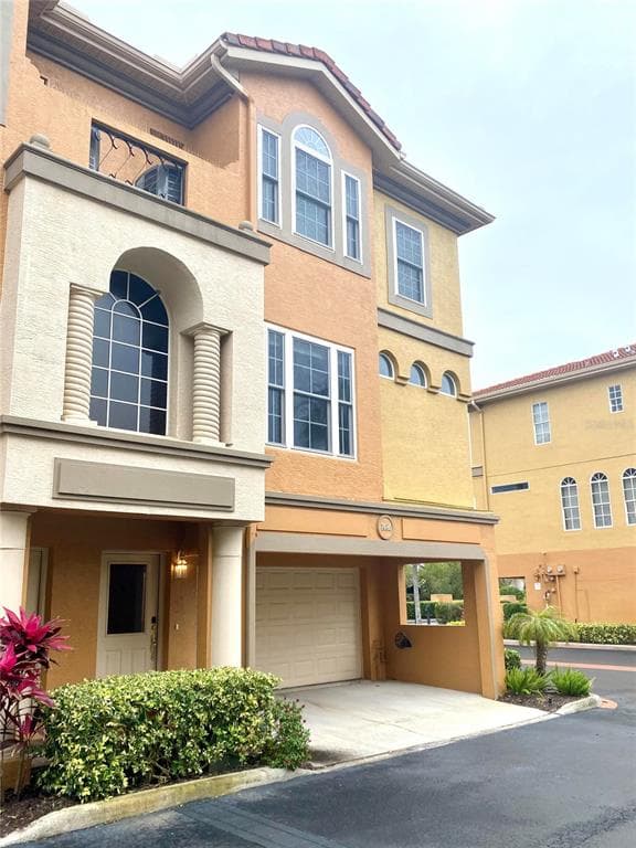 1486 MANATEE CIRCLE TARPON SPRINGS, FL 34689