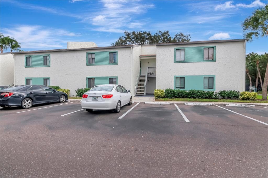 11415 8TH WAY N UNIT 607 ST PETERSBURG, FL 33716