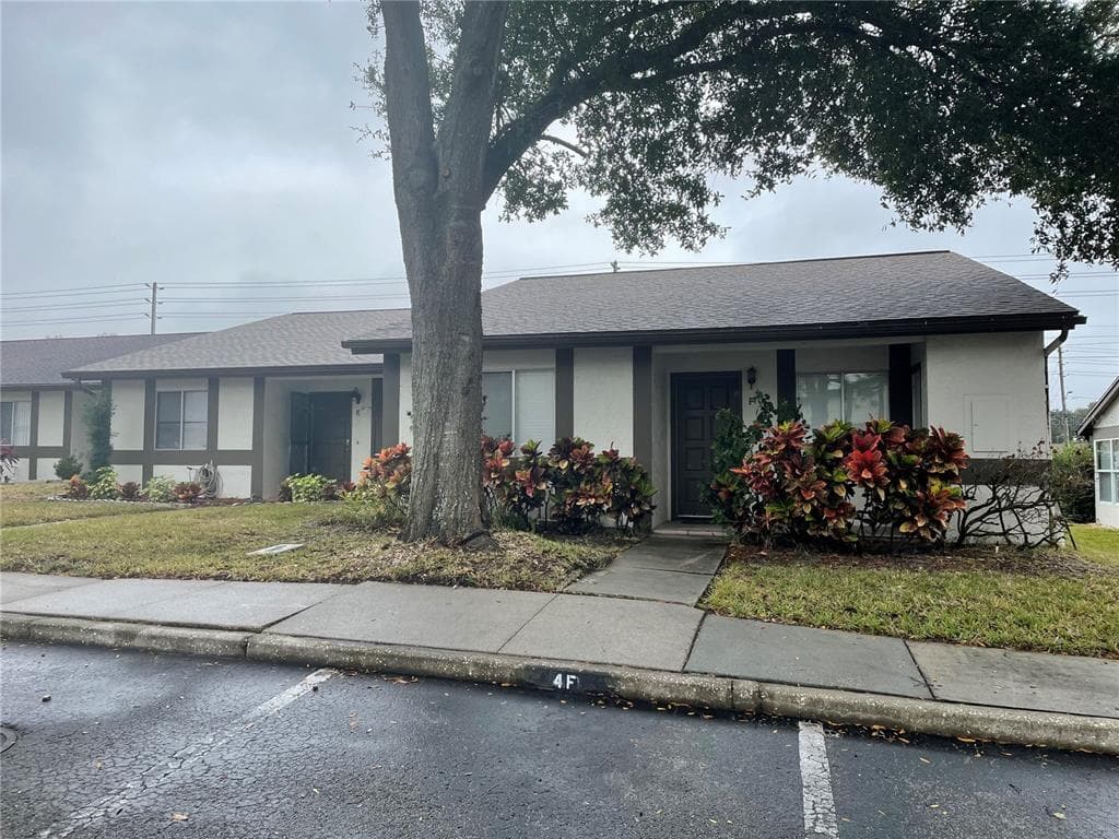 2300 BANCROFT CIRCLE S UNIT F PALM HARBOR, FL 34683