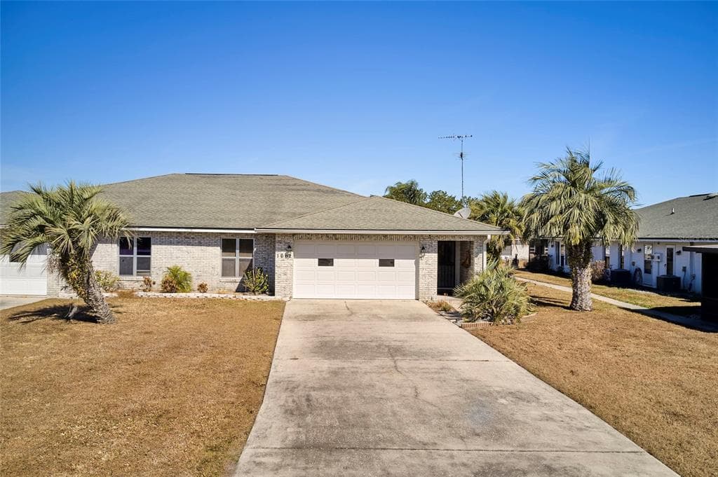 1662 BRADENTON DRIVE UNIT 1662 INDIAN LAKE ESTATES, FL 33855