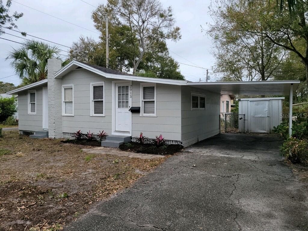 2013 32ND AVENUE N ST PETERSBURG, FL 33713