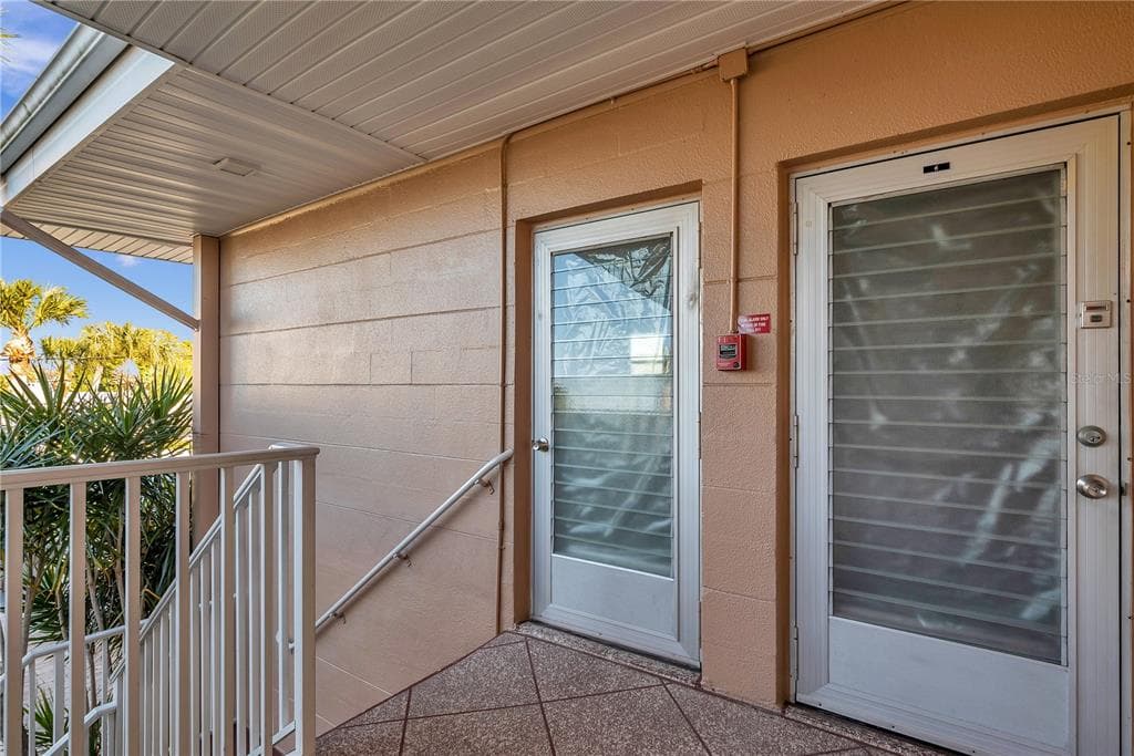 6000 2ND STREET E UNIT 6 ST PETE BEACH, FL 33706