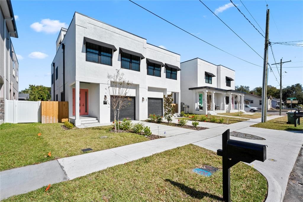 2403 W NORTH B STREET UNIT B TAMPA, FL 33609