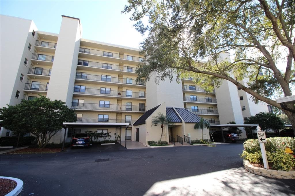 2900 COVE CAY DRIVE UNIT 7D CLEARWATER, FL 33760