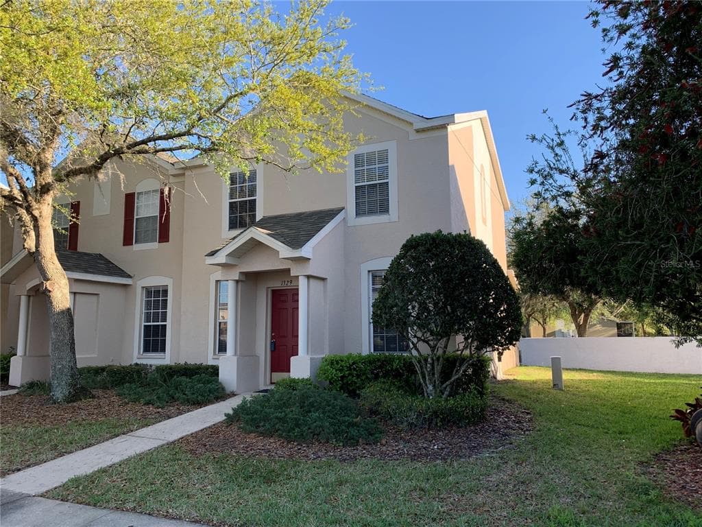 1329 LYONSHIRE DRIVE WESLEY CHAPEL, FL 33543