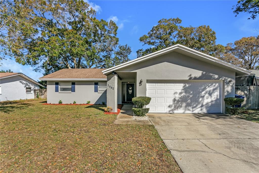 2062 SOUTHPOINTE DRIVE DUNEDIN, FL 34698