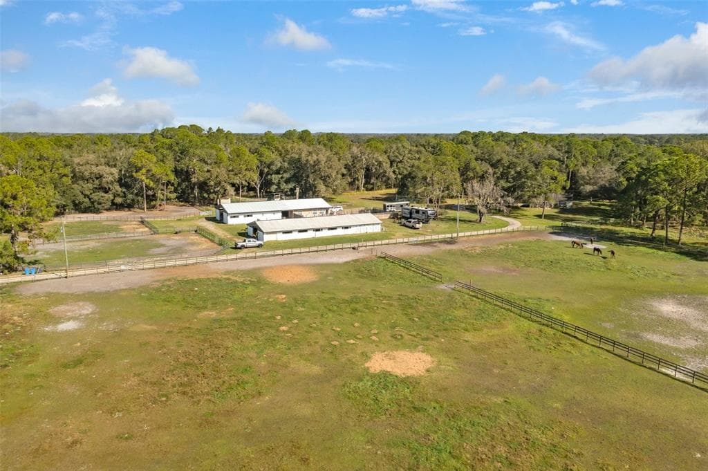 5104 N POEL ROAD PLANT CITY, FL 33565