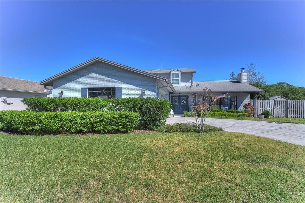 16511 W COURSE DRIVE TAMPA, FL 33624
