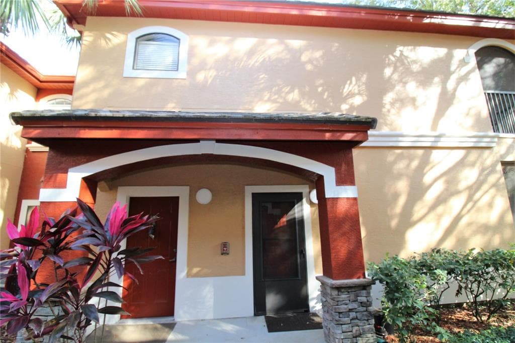 2220 CHIANTI PLACE UNIT 825 PALM HARBOR, FL 34683