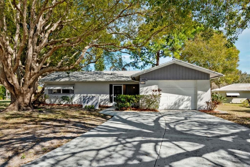 1628 HEATHER PLACE PALM HARBOR, FL 34684