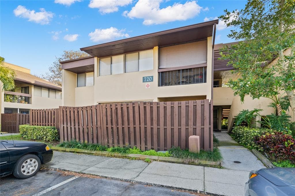 720 N VILLAGE DRIVE N UNIT 101 ST PETERSBURG, FL 33716