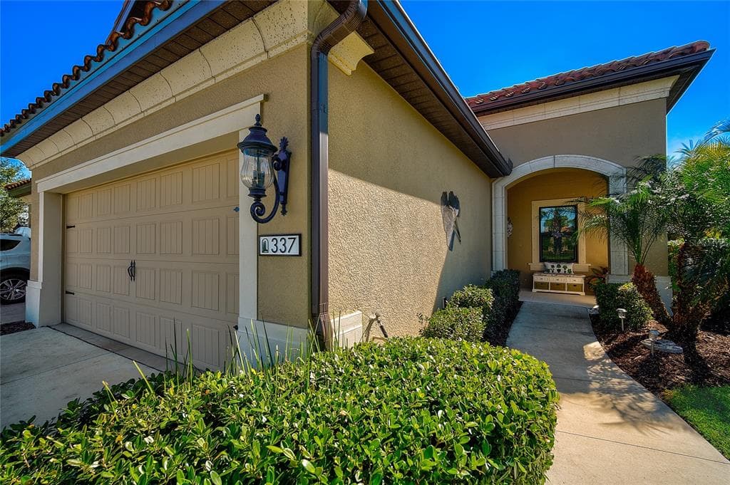 337 ACERNO DRIVE NOKOMIS, FL 34275