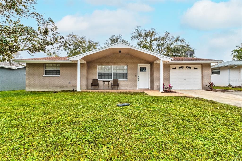 7906 FOXWOOD DRIVE NEW PORT RICHEY, FL 34653