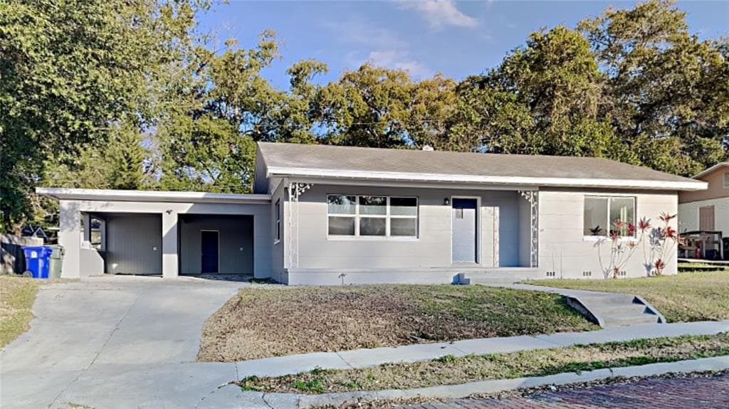 1114 HARTSELL AVENUE LAKELAND, FL 33803