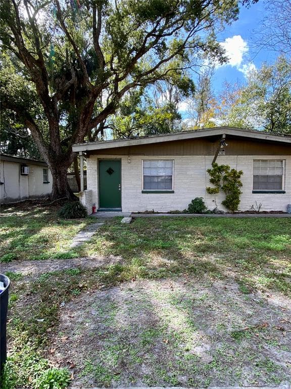 915 E 123RD AVE UNIT B TAMPA, FL 33612