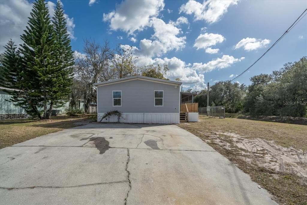 10936 COUNTRY HAVEN DRIVE GIBSONTON, FL 33534