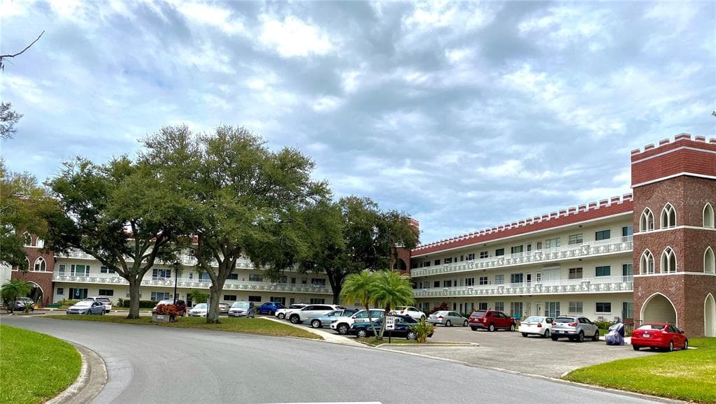 2362 JAMAICAN STREET UNIT 32 CLEARWATER, FL 33763