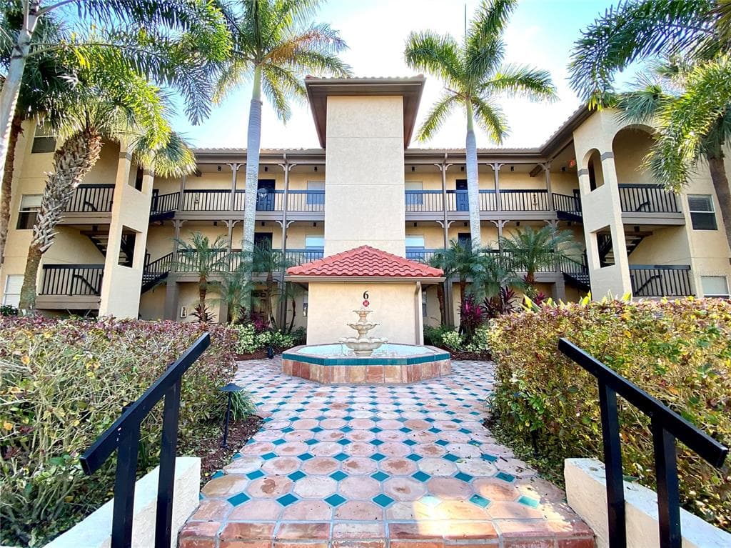 2400 FEATHER SOUND DRIVE UNIT 624 CLEARWATER, FL 33762