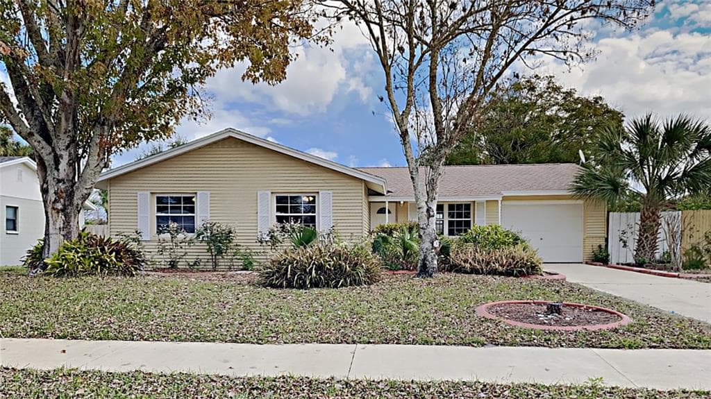 568 TREND ROAD WEST MELBOURNE, FL 32904