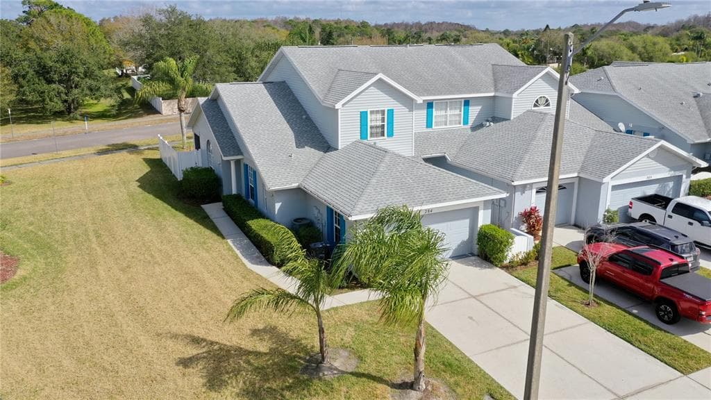 284 HEMINGWAY DRIVE OLDSMAR, FL 34677