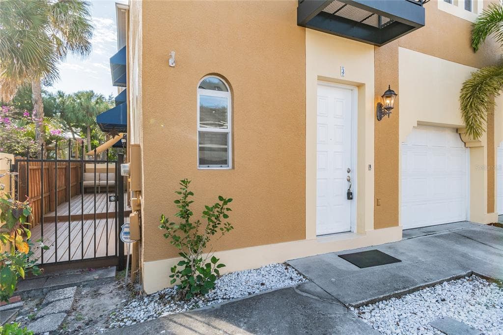 406 S MELVILLE AVENUE UNIT 3 TAMPA, FL 33606