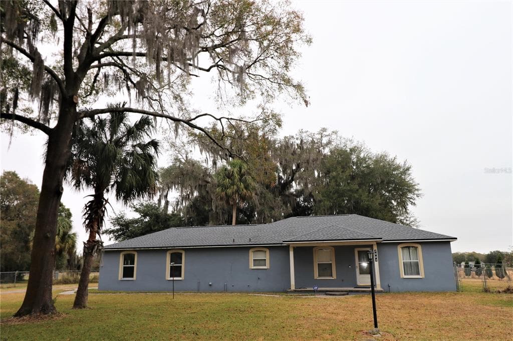 2902 CLEMONS ROAD PLANT CITY, FL 33566