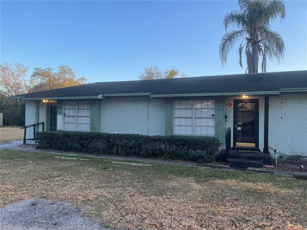 105 E ROBERTSON AVENUE BRANDON, FL 33511