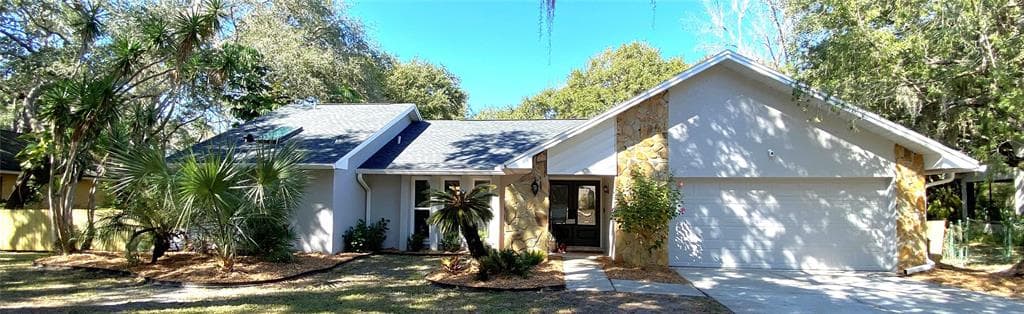62 BAY WOODS DRIVE SAFETY HARBOR, FL 34695