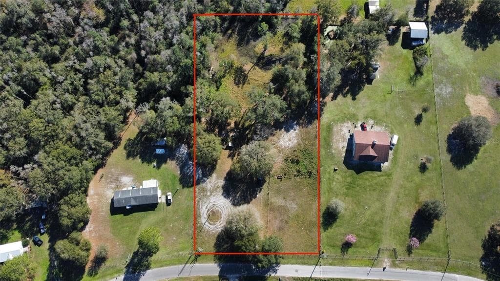 1910 RANCHLAND DRIVE LAKELAND, FL 33809