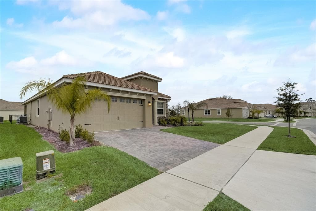 1101 DOWNSWING PLACE DAVENPORT, FL 33896