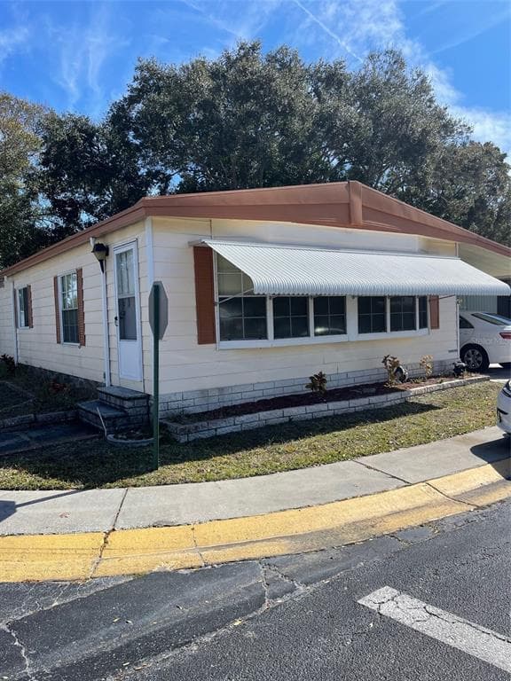 12100 SEMINOLE BOULEVARD UNIT 304 SEMINOLE, FL 33778