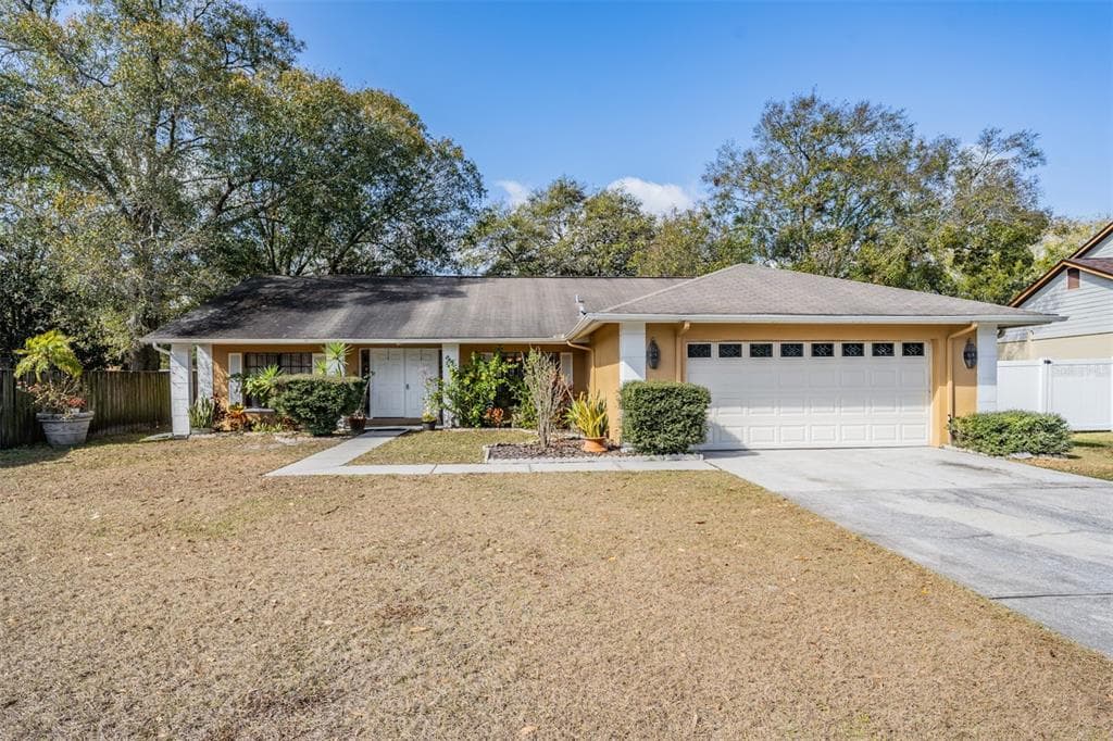 13606 COZY PLACE TAMPA, FL 33625