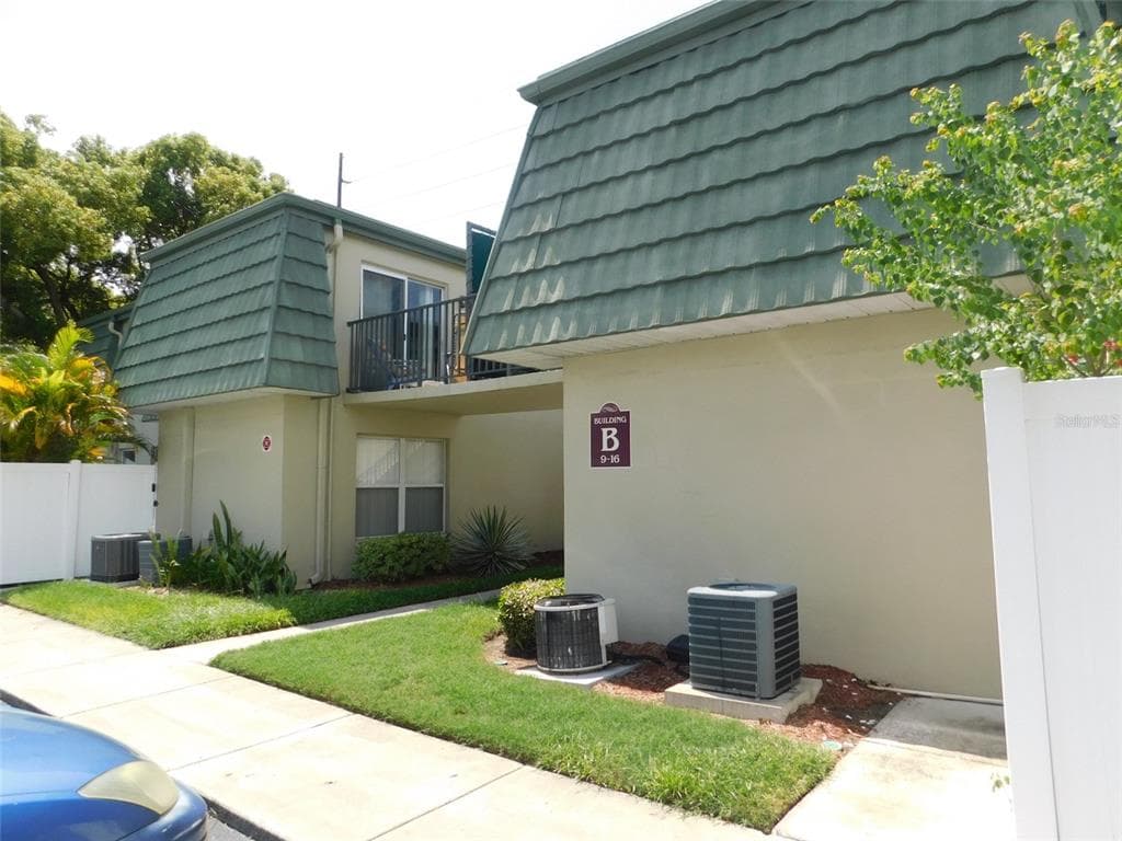 1799 N HIGHLAND AVENUE UNIT 14 CLEARWATER, FL 33755
