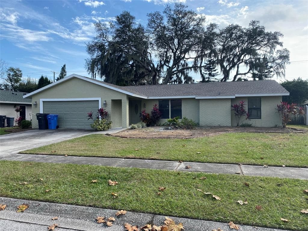 1305 RUSTLING OAKS DRIVE BRANDON, FL 33510
