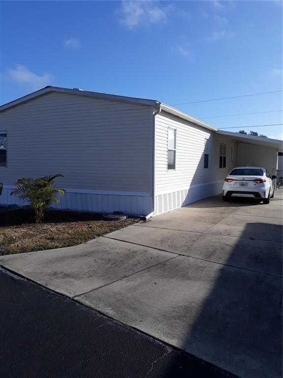 6580 SEMINOLE BOULEVARD UNIT 525 SEMINOLE, FL 33772
