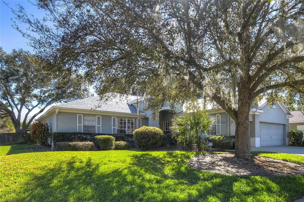 2209 LODGEVIEW WAY VALRICO, FL 33596
