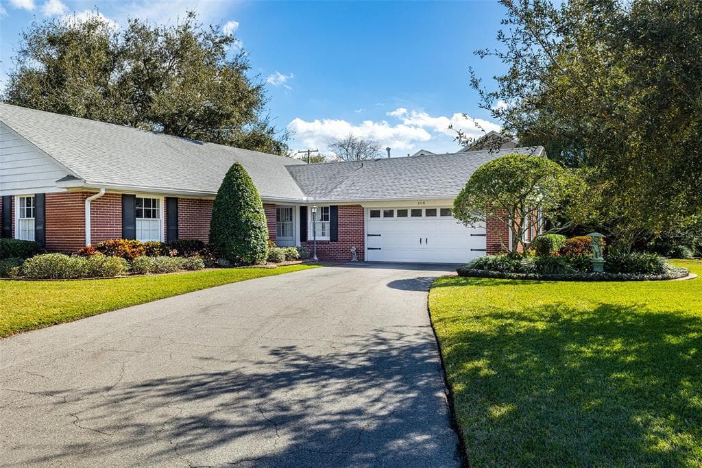 1110 S DUNBAR AVENUE TAMPA, FL 33629