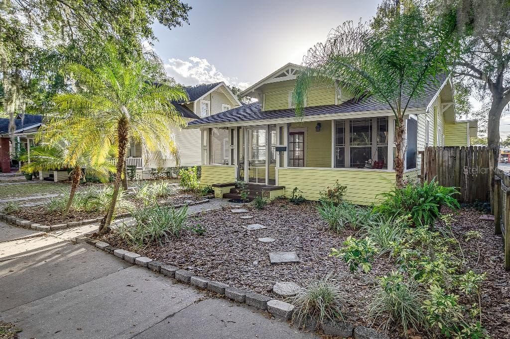911 S TENNESSEE AVENUE LAKELAND, FL 33803